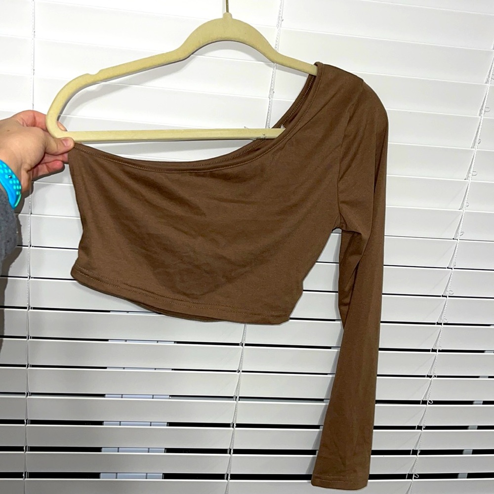 One Arm Long Sleeve Crop Top